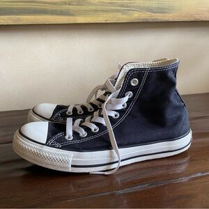 Black Converse lifestyle shoe